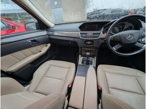 Mercedes-Benz E Class 2.1 E250 CDI BlueEfficiency Avantgarde EURO 5 4dr