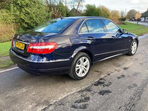 Mercedes-Benz E Class 2.1 E250 CDI BlueEfficiency Avantgarde EURO 5 4dr