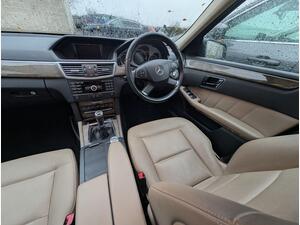 Mercedes-Benz E Class 2.1 E250 CDI BlueEfficiency Avantgarde EURO 5 4dr