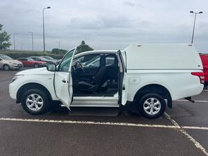 Mitsubishi L200 2.4 DI-D CC 4Life 4WD EURO 6 (s/s) 4dr