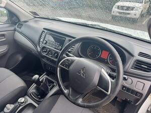 Mitsubishi L200 2.4 DI-D CC 4Life 4WD EURO 6 (s/s) 4dr