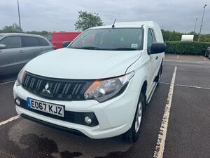Mitsubishi L200 2.4 DI-D CC 4Life 4WD EURO 6 (s/s) 4dr