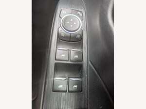 Ford Kuga 2.5H Duratec Vignale CVT EURO 6 (s/s) 5dr