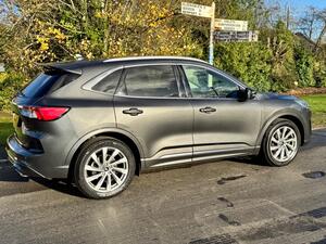 Ford Kuga 2.5H Duratec Vignale CVT EURO 6 (s/s) 5dr