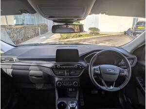 Ford Kuga 2.5H Duratec Vignale CVT EURO 6 (s/s) 5dr
