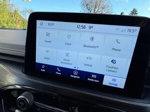 Ford Kuga 2.5H Duratec Vignale CVT EURO 6 (s/s) 5dr