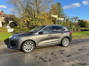 Ford Kuga 2.5H Duratec Vignale CVT EURO 6 (s/s) 5dr