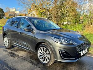 Ford Kuga 2.5H Duratec Vignale CVT EURO 6 (s/s) 5dr