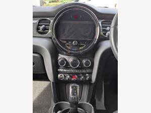 MINI Hatch 1.5 Cooper Exclusive Steptronic EURO 6 (s/s) 3dr
