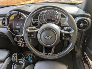 MINI Hatch 1.5 Cooper Exclusive Steptronic EURO 6 (s/s) 3dr