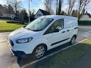 Ford Transit Courier 1.5 TDCI Trend L1 EURO 6 5dr