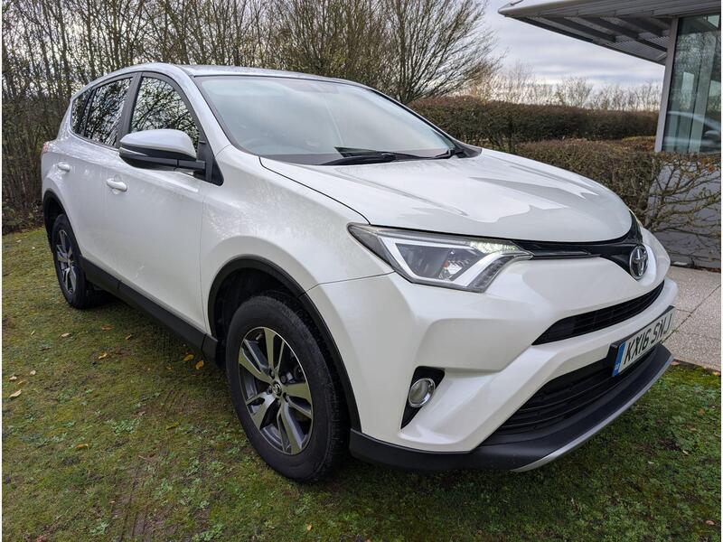 Toyota RAV4 2.0 D-4D Business Edition EURO 6 (s/s) 5dr