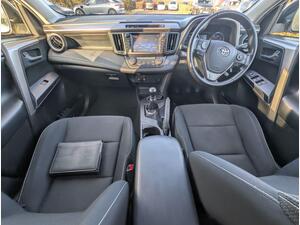 Toyota RAV4 2.0 D-4D Business Edition EURO 6 (s/s) 5dr