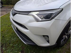 Toyota RAV4 2.0 D-4D Business Edition EURO 6 (s/s) 5dr