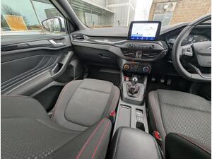 Ford Focus 1.0T EcoBoost ST-Line Edition EURO 6 (s/s) 5dr