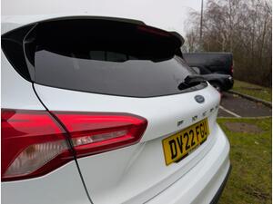 Ford Focus 1.0T EcoBoost ST-Line Edition EURO 6 (s/s) 5dr