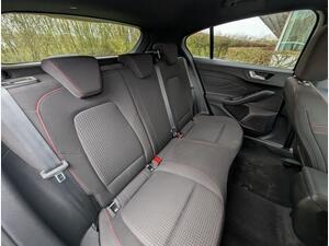 Ford Focus 1.0T EcoBoost ST-Line Edition EURO 6 (s/s) 5dr