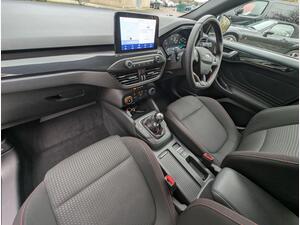 Ford Focus 1.0T EcoBoost ST-Line Edition EURO 6 (s/s) 5dr