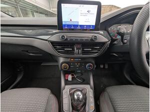 Ford Focus 1.0T EcoBoost ST-Line Edition EURO 6 (s/s) 5dr