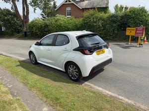 Toyota Yaris 1.5 VVT-h Icon E-CVT Euro 6 (s/s) 5dr