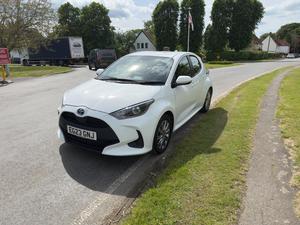 Toyota Yaris 1.5 VVT-h Icon E-CVT Euro 6 (s/s) 5dr