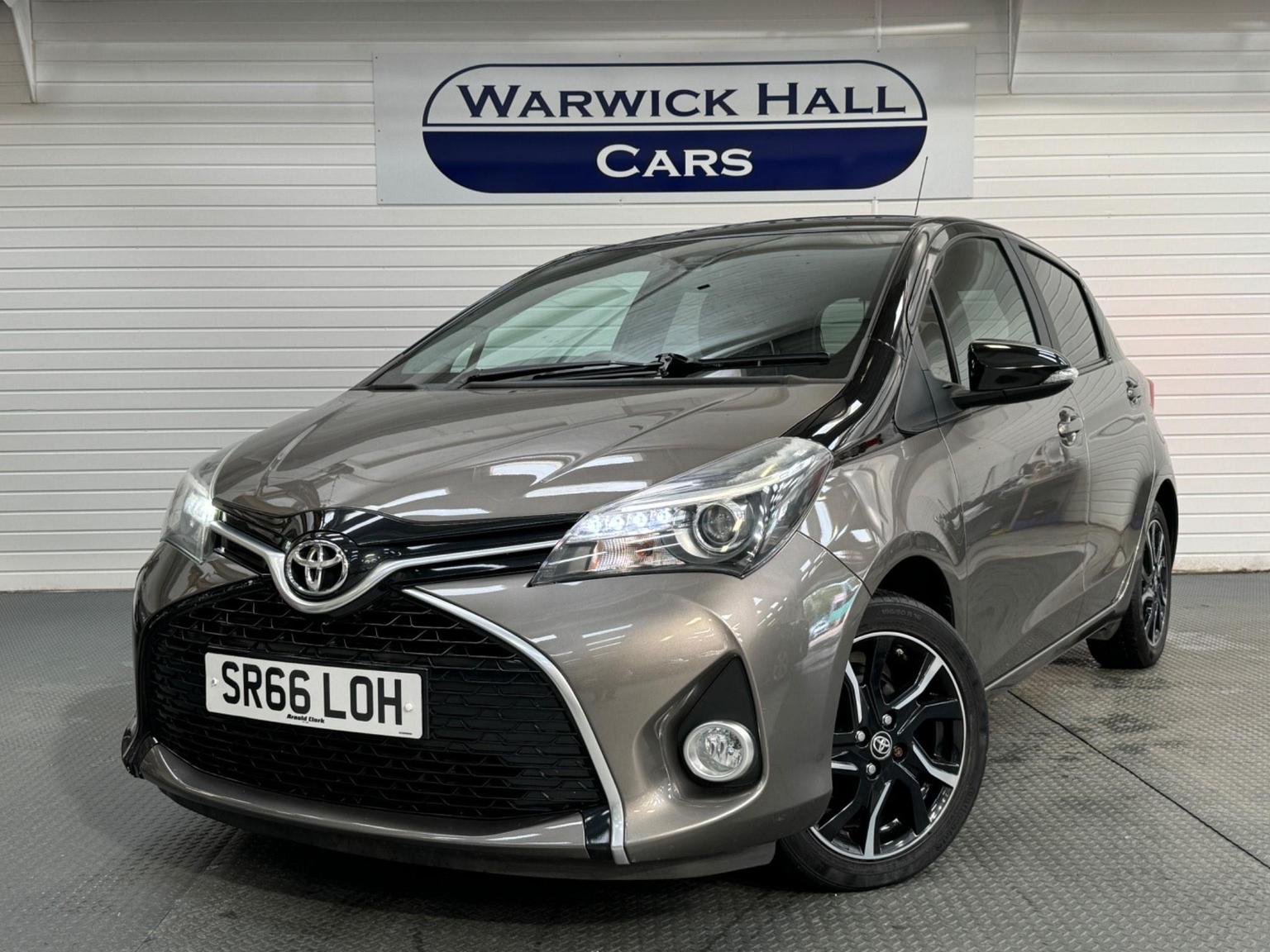 Toyota Yaris 1.33 Dual VVT-i Design Multidrive S Euro 6 5dr (Safety Sense)