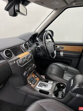Land Rover Discovery 3.0 Discovery HSE SDV6 AUTO 5dr