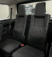 Land Rover Discovery 3.0 Discovery HSE SDV6 AUTO 5dr