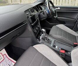 Volkswagen Golf 2.0 Golf R Dsg 5dr