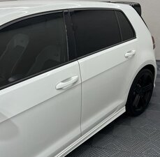 Volkswagen Golf 2.0 GOLF R DSG 5dr