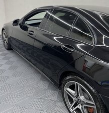 Mercedes-Benz C-Class 2.0 C 300 AMG LINE Premium AUTO 4dr