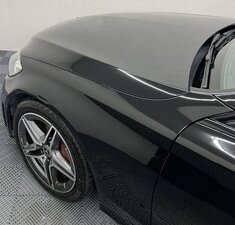Mercedes-Benz C-Class 2.0 C 300 AMG LINE Premium AUTO 4dr