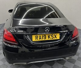 Mercedes-Benz C-Class 2.0 C 300 AMG LINE Premium AUTO 4dr