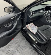 Mercedes-Benz C-Class 2.0 C 300 AMG LINE Premium AUTO 4dr