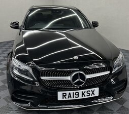 Mercedes-Benz C-Class 2.0 C 300 AMG LINE Premium AUTO 4dr