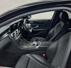 Mercedes-Benz C-Class 2.0 C 300 AMG LINE Premium AUTO 4dr