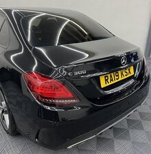 Mercedes-Benz C-Class 2.0 C 300 AMG LINE Premium AUTO 4dr