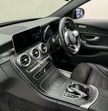 Mercedes-Benz C-Class 2.0 C 300 AMG LINE Premium AUTO 4dr