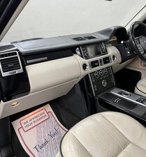 Land Rover Range Rover 4.4 Range Rover Vogue TDV8 AUTO 5dr