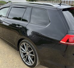 Volkswagen Golf 2.0 Golf R Tsi Semi-auto 5dr