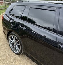 Volkswagen Golf 2.0 Golf R Tsi Semi-auto 5dr