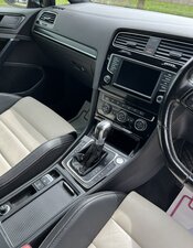 Volkswagen Golf 2.0 Golf R Tsi Semi-auto 5dr