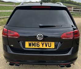 Volkswagen Golf 2.0 Golf R Tsi Semi-auto 5dr