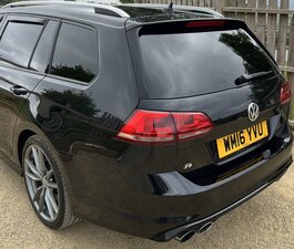 Volkswagen Golf 2.0 Golf R Tsi Semi-auto 5dr