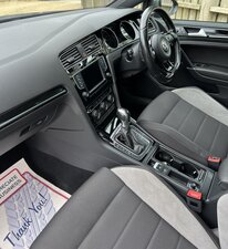 Volkswagen Golf 2.0 Golf R Dsg 5dr
