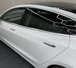 Tesla Model 3 Model 3 Standard Range + 4dr