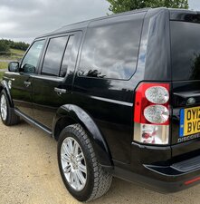 Land Rover Discovery 3.0 Discovery Hse Sdv6 Auto 5dr