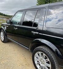 Land Rover Discovery 3.0 Discovery Hse Sdv6 Auto 5dr