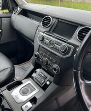 Land Rover Discovery 3.0 Discovery Hse Sdv6 Auto 5dr