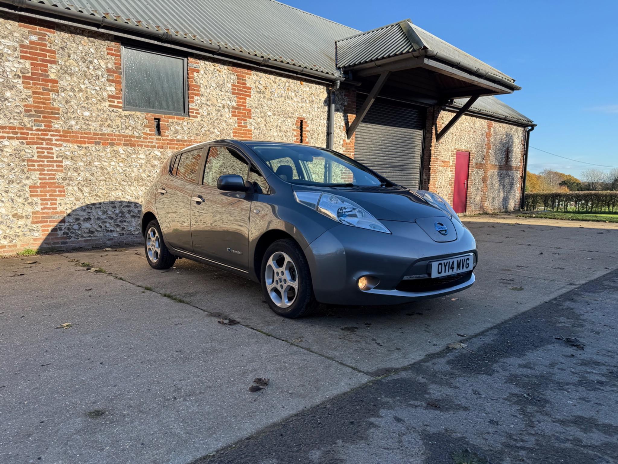 Nissan Leaf 24kWh Acenta Auto 5dr